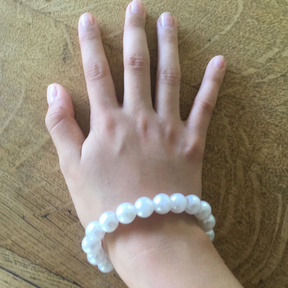 Pearl bracelet